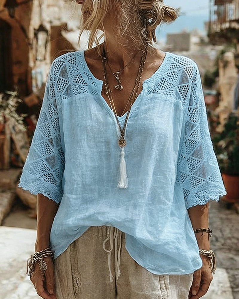 Eyra - Blusa con Cuello en V y Detalle de Encaje