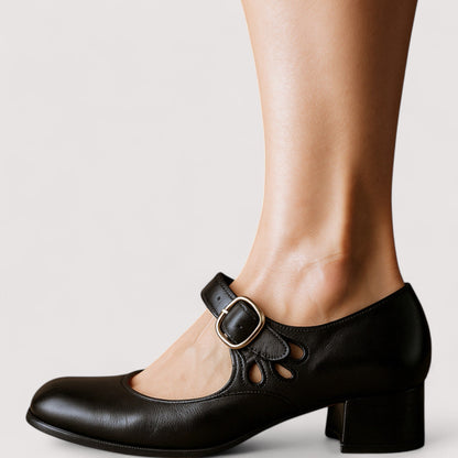 Clara - Escote Elegante en Ecopiel