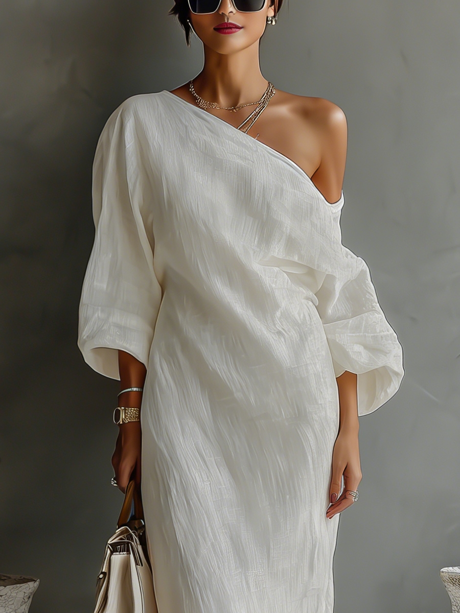 Vestido Fluido Elegante en Blanco Marfil con Hombros Descubiertos