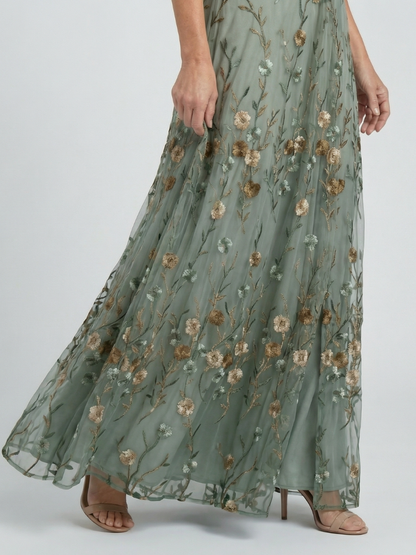 Selora | Vestido Maxi Fluido con Escote Halter