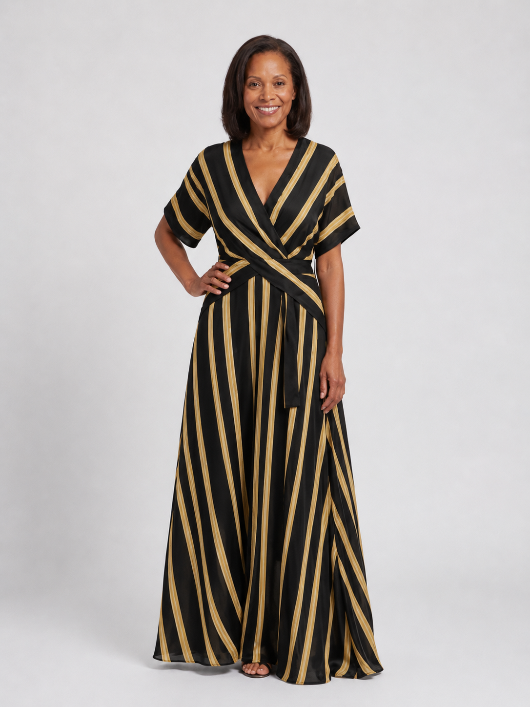 Lina | Vestido Midi Envolvente a Rayas con Manga Corta y Escote en V