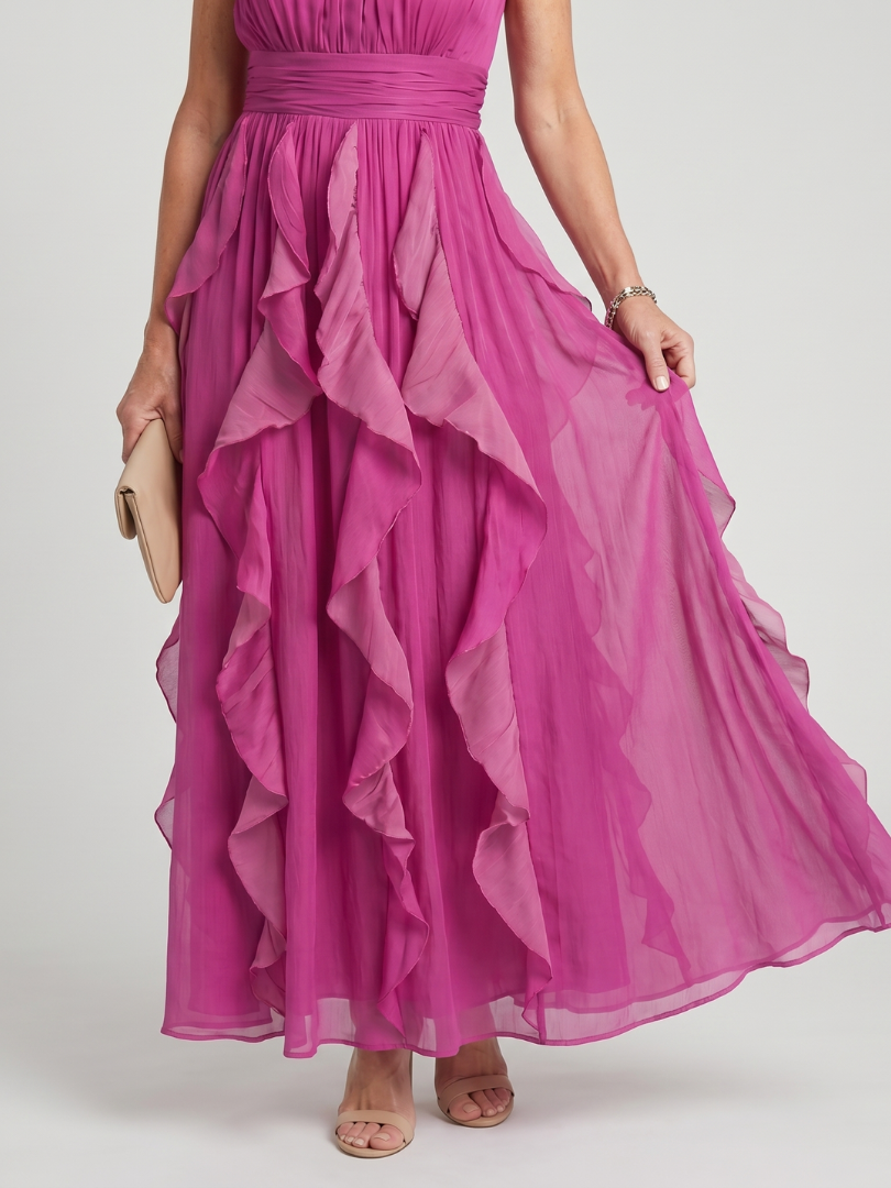 Orea | Vestido Maxi con Cuello Alto y Volantes en Capas