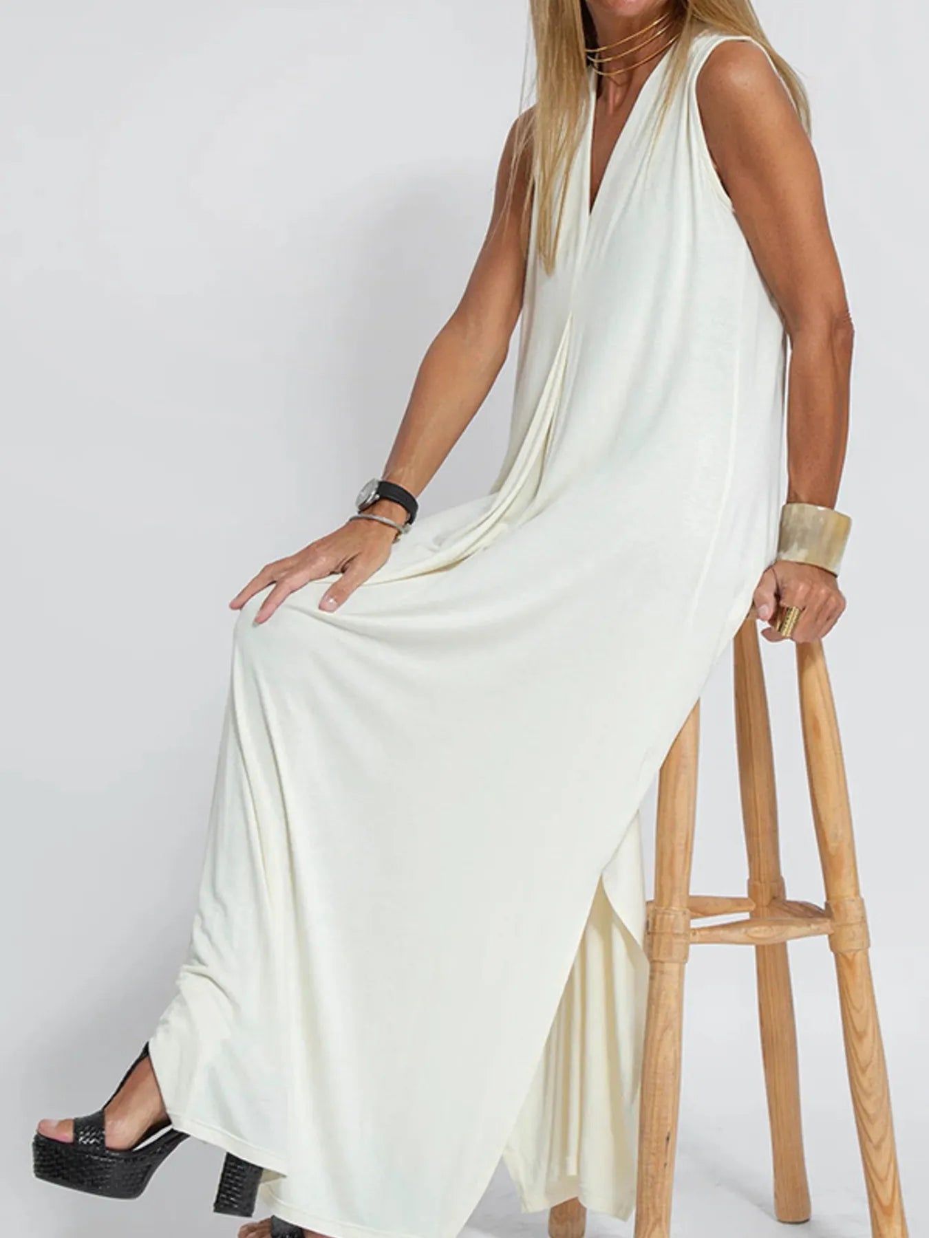 Vestido Maxi Sin Mangas de Talla Completa con Escote en V y Abertura Talla Grande