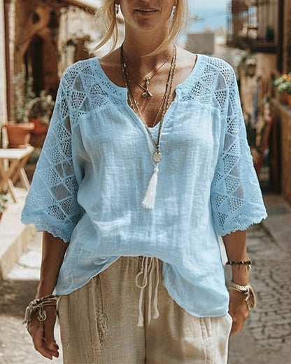 Eyra - Blusa con Cuello en V y Detalle de Encaje