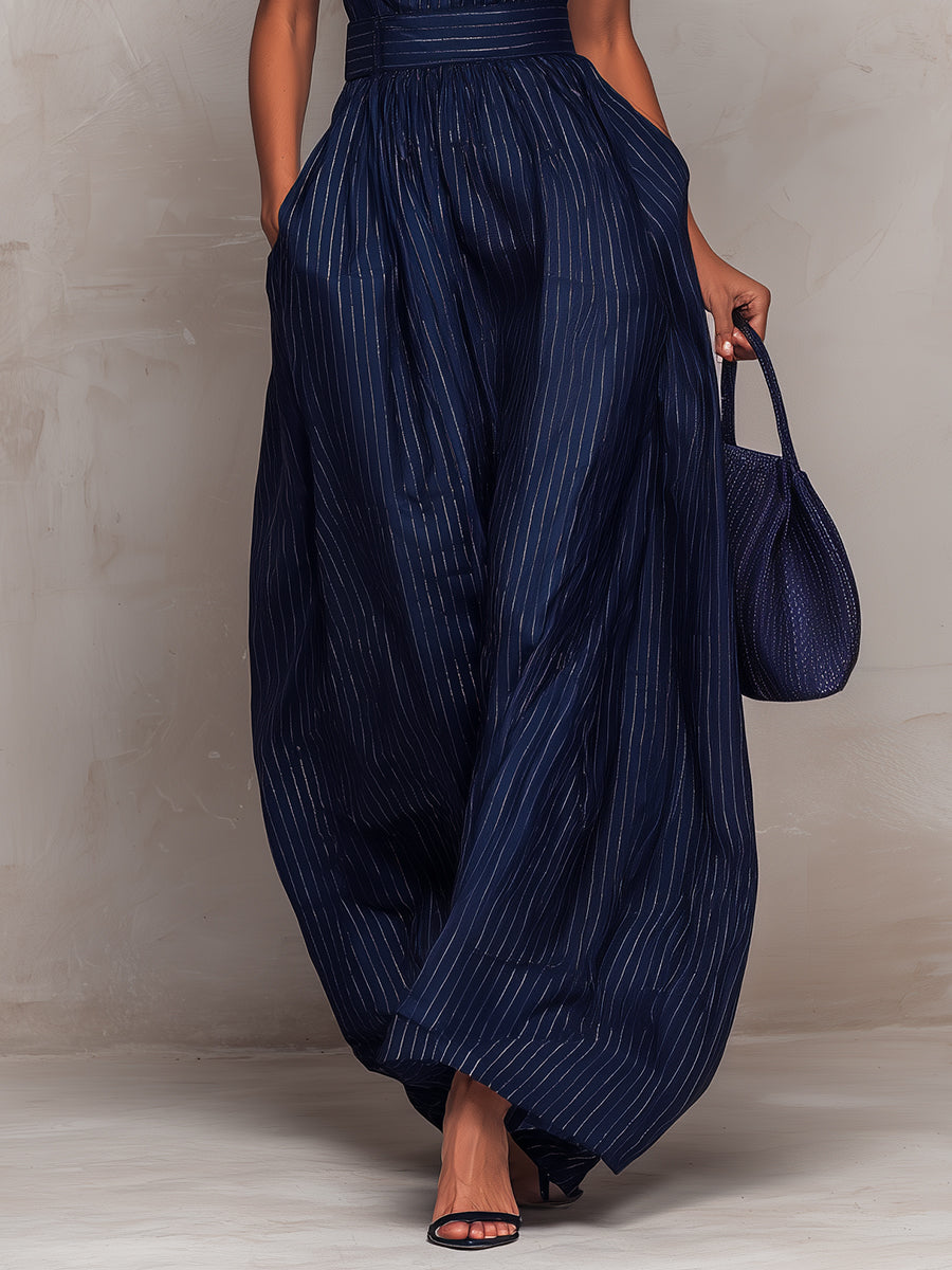 Micaela | Mono azul oscuro a rayas con escote en forma de llave y pantalones de pierna ancha