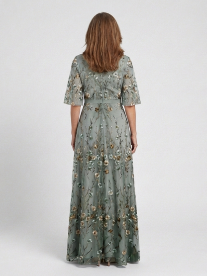 Stella & Grace™ | Vestido Maxi de Manga Corta con Escote en V Floral