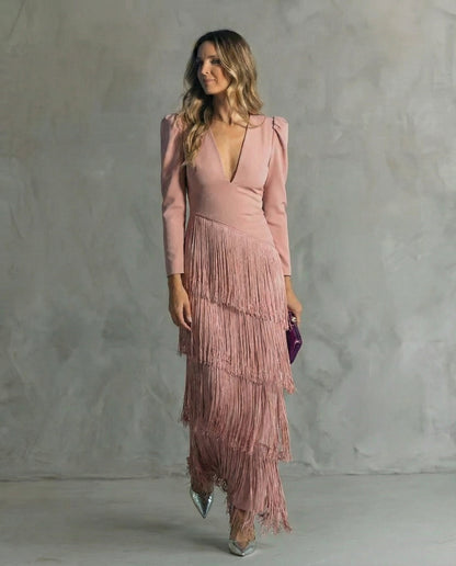 Clara · Vestido elegante con mangas de flecos