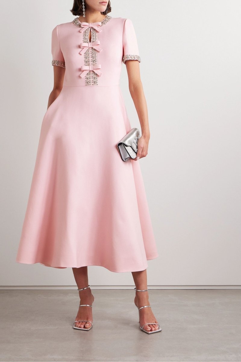 Aria™ | Vestido Midi con Detalle de Lazo y Decoración de Cristales